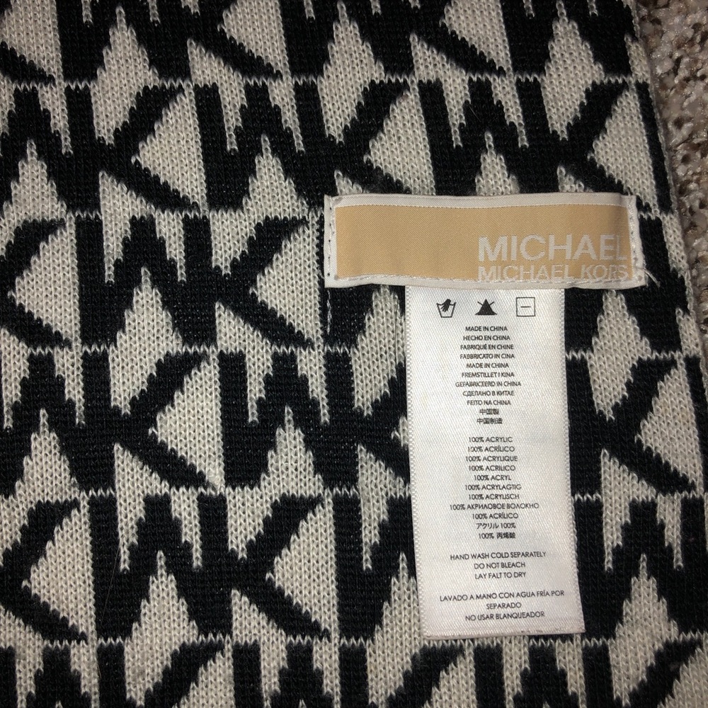 Michael Kors scarf